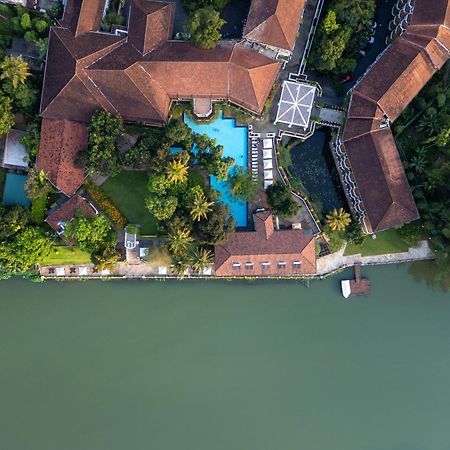 Mahaweli Reach Hotel Kandy Eksteriør billede