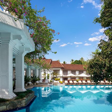 Mahaweli Reach Hotel Kandy Eksteriør billede